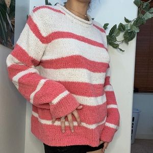 💗🤍CORAL & WHITE STRIPED SWEATER💗🤍